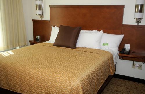 The Forum Hotel | Pet-Friendly Hyatt Place Fort Myers with Pool & Ocean Views