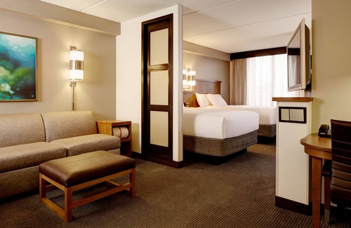 The Forum Hotel | Inviting Hyatt Place Fort Myers with Pool & Spa Amenities