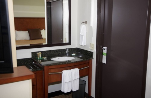 The Forum Hotel | Inviting Hyatt Place Fort Myers with Pool & Spa Amenities