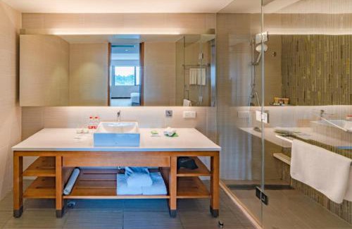 Nanhai Hotel | Comfortable Hyatt Place Foshan Lishui with Breakfast & Hot Tub