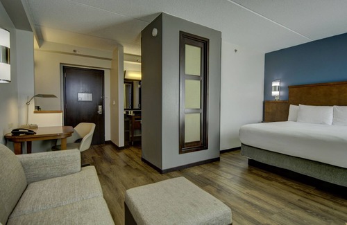 Wyoming Hotel | Guest Favorite: Hyatt Place Grand Rapids-South with Pool
