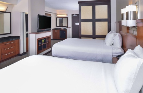 Herndon Hotel | Convenient Hyatt Place Herndon Near Dulles Airport