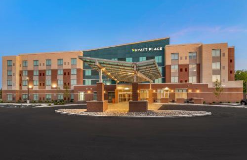 Carmel Hotel | Discover Hyatt Place Indianapolis Carmel: Family-Friendly Stay