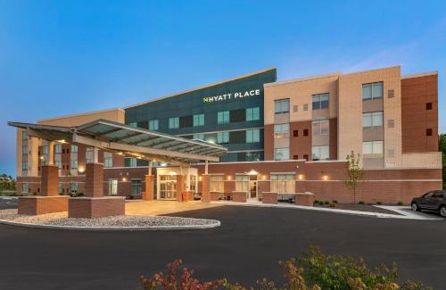 Carmel Hotel | Discover Hyatt Place Indianapolis Carmel: Family-Friendly Stay