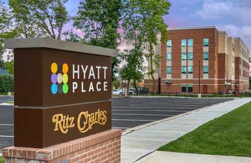 Carmel Hotel | Discover Hyatt Place Indianapolis Carmel: Family-Friendly Stay