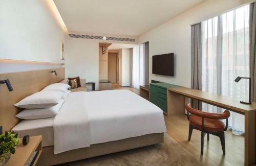 Changjiang County Hotel | Explore Hyatt Place Jingdezhen Taoxichuan with Family-Friendly Amenities