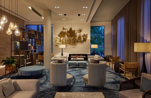 Essendon Fields Hotel | Eco-Friendly Hyatt Place Melbourne: 4-Star Comfort Awaits