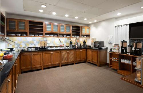 Mystic Hotel | Discover Hyatt Place Mystic: Pet-Friendly Oceanfront Retreat