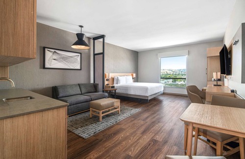 Newark Hotel | Eco-Friendly Stay at Hyatt Place Newark/Silicon Valley