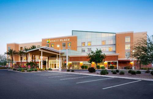 Mesa Grande Hotel | Pet-Friendly Getaway at Hyatt Place Phoenix/Mesa