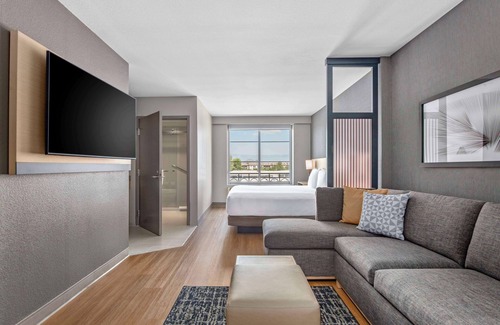 Downtown Riverside Hotel | Enjoy Comfort at Hyatt Place Riverside Downtown with Pool & Spa