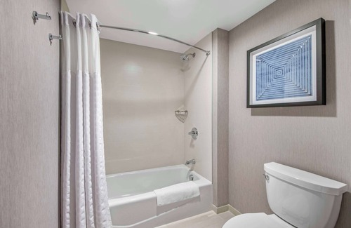 Downtown Riverside Hotel | Enjoy Comfort at Hyatt Place Riverside Downtown with Pool & Spa