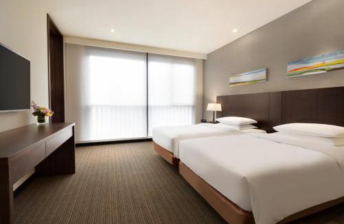 Qingpu Hotel | Relaxing Stay at Hyatt Place Shanghai New Hongqiao with Pool