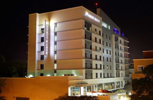Tegucigalpa Hotel | Pet-Friendly Hyatt Place Tegucigalpa with Pool & Eco Amenities