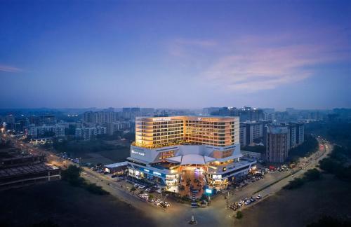 Vadodara Hotel | Discover Hyatt Place Vadodara: 5-Star Stay with Pool & Ocean Views