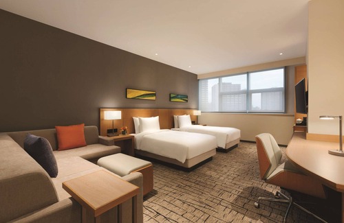 Jinfeng Qu Hotel | Explore Hyatt Place Yinchuan Yuecaicheng with Pool & Dining
