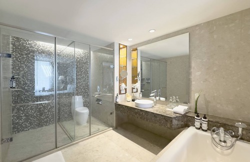 Nong Prue Hotel | Experience Comfort at Novotel Bangkok Suvarnabhumi Airport