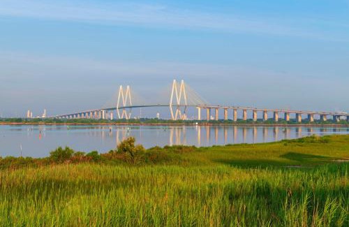 Baytown Hotel | Enchanting Hyatt Regency Baytown-Houston with Ocean Views