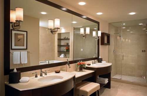 Northwest Bellevue Hotel | Enjoy Oceanfront Comfort at Hyatt Regency Bellevue