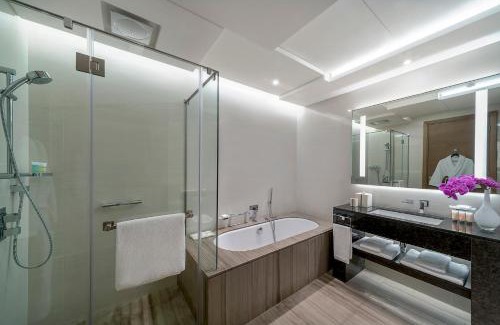 Bur Dubai Hotel | Elegant Hyatt Regency Dubai Creek Heights with Spa & Ocean View