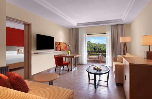 Teluk Cempedak Resort | Discover Hyatt Regency Kuantan Resort - Beachfront Bliss Awaits