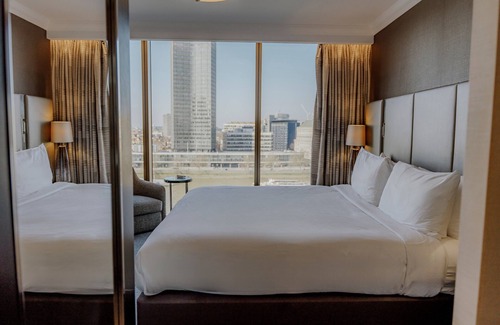 Prince's Hotel | Elegant Hyatt Regency London Albert Embankment - 4 Stars