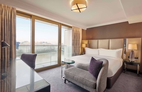 Prince's Hotel | Elegant Hyatt Regency London Albert Embankment - 4 Stars