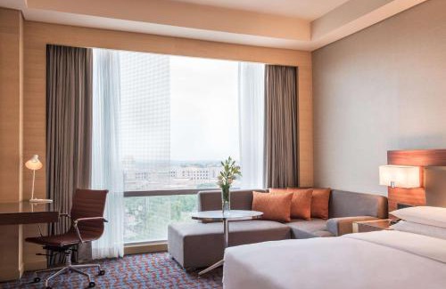 Gomti Nagar Hotel | Experience Hyatt Regency Lucknow with Oceanfront Bliss
