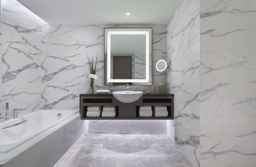 Yuzhong Hotel | Hyatt Regency Metropolitan Chongqing: Rated 9.2/10 Stay