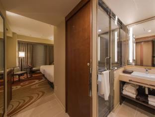 Makishi Hotel | Experience Hyatt Regency Naha: 5-Star Comfort Awaits