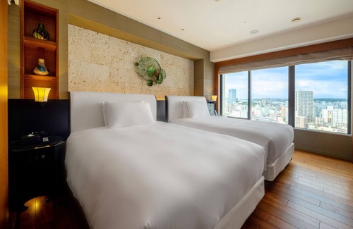 Makishi Hotel | Discover Hyatt Regency Naha, Okinawa - 4-Star Getaway