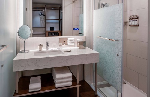 Lloyd District Hotel | Unmatched Comfort at Hyatt Regency Portland Convention Center