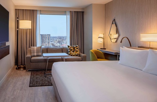 Lloyd District Hotel | Unmatched Comfort at Hyatt Regency Portland Convention Center