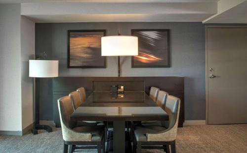 Burlingame Hotel | Pet-Friendly Hyatt Regency San Francisco Airport with Oceanfront Views