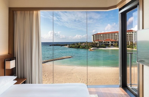 Serakaki Hotel | Experience Hyatt Regency Seragaki Island: 4-Star Ocean Views