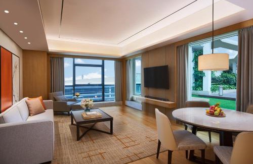 Bao'an Hotel | Explore Hyatt Regency Shenzhen Airport with Pool & Spa