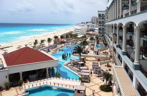 Punta Cancun Resort | Indulgent Hyatt Zilara Cancun - All-Inclusive Beach Escape