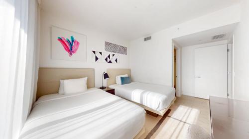 Hollywood South Central Beach Apartment | Hyde Beach House 3BR2BA