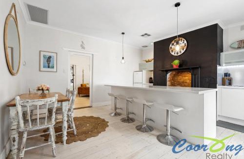 Bonney House | Family-Friendly Hyde Cottage: 4-Star, Guest Rated 9/10