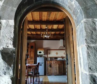 Gyumri Bed & Breakfast | Guest Rated 10/10 at Hye Aspet - Family-Friendly Stay