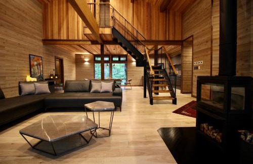 Hokujo Ski Chalet | Eco-Friendly Comfort at Hygge Chalet Hakuba: 5-Star Retreat