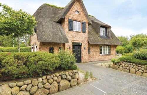 Kampen House | Cozy Oceanfront Retreat at Hygge-Hues - 4-Star Spa Escape