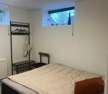 Rodekro House | Hyggelige værelser tæt på E45 og banegården i Rødekro