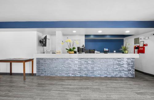 Lamanda Park Hotel | Discover Hyland Inn: Ideal Location by Pasadena Civic Center