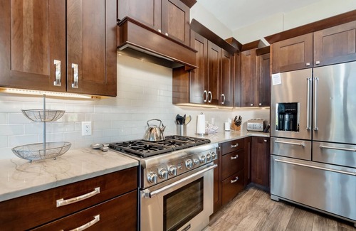 Windcliff Estates House | Relaxing Escape at Hyler Mountain Lodge with Spa & Hot Tub