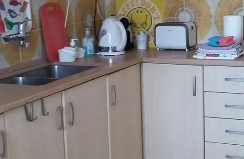 Netanya Apartment | Bright Kosher Family Apartment in Hyper Center - Guest Rated 9.8