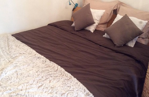 Reims City Centre Apartment | Central Retreat: Calm & Comfortable Stay Near Cathedral