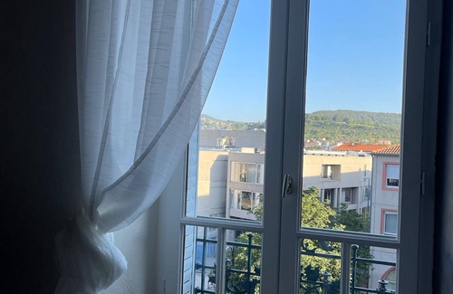 Clermont Ferrand City Centre Apartment | Modern Comfort in Hyper Centre: Renovated Apartment Awaits