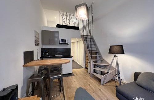 Les Cordeliers Apartment | Central Location: Stylish Atelier or Mezzanine Studio Escape