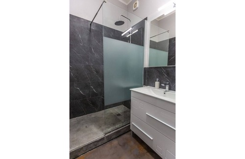 1st Arrondissement House | Central Location: Hypercentre T4 Near Vieux Port & Train